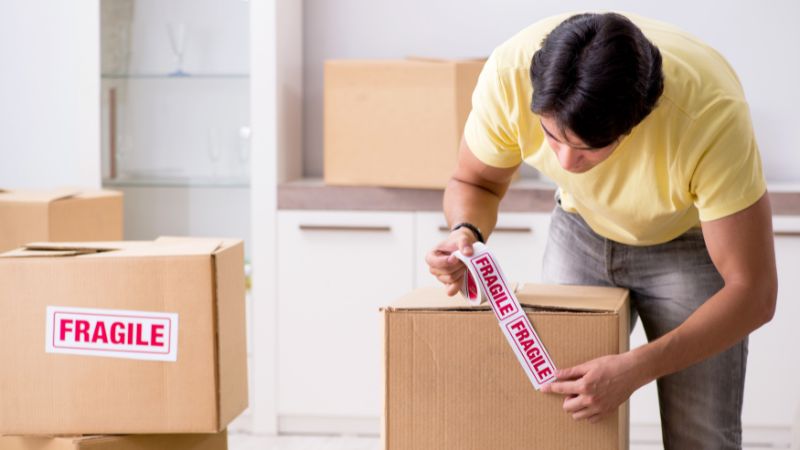 Reliable moving solutions offered by Avza Move